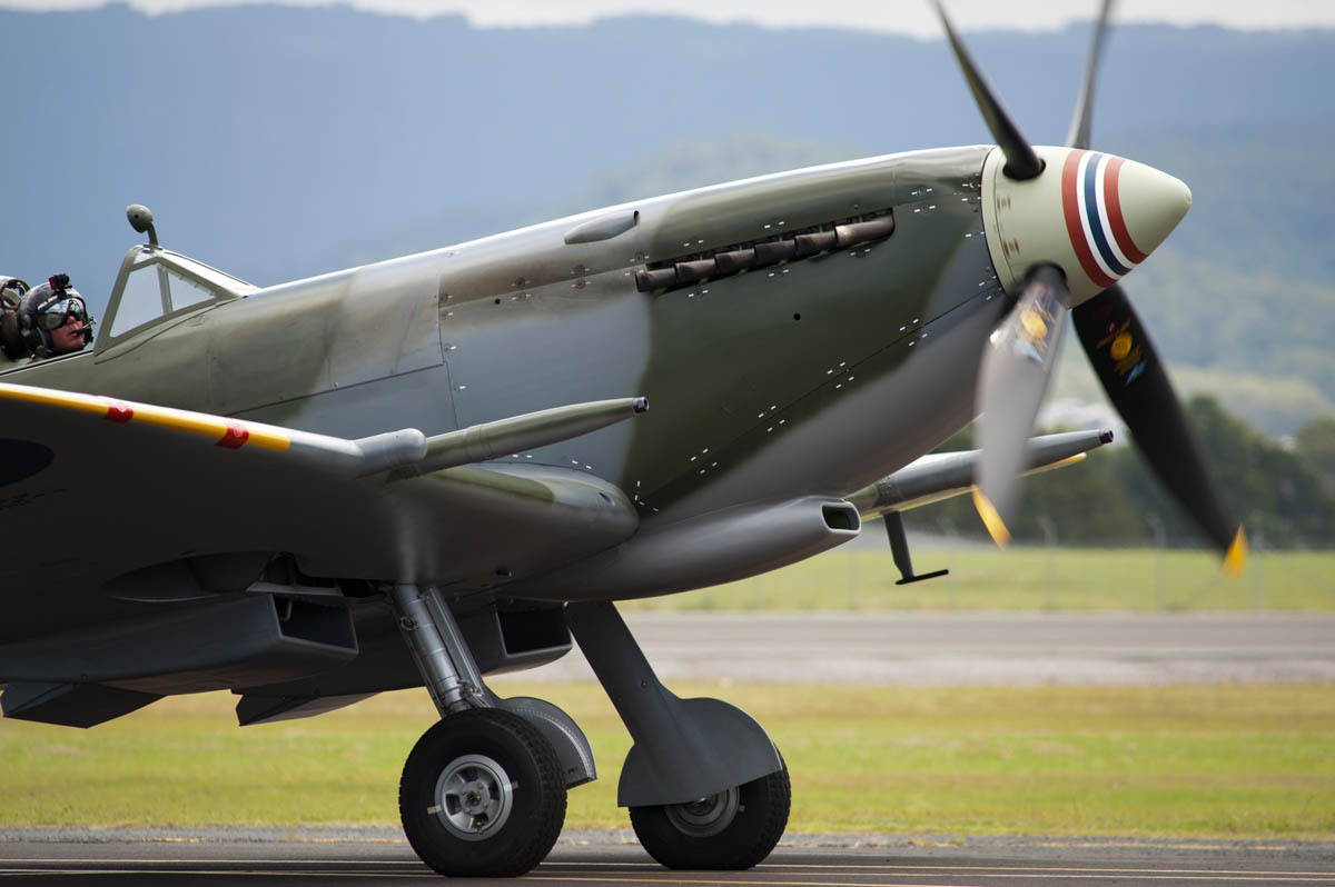 Supermarine Spitfire MK XV1